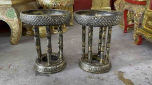 (1 คู่) พานไม้ ขันโตกไม้ กว้าง 12 นิ้ว x สูง 14.5 นิ้ว ทำสีทองเก่า โทนดำทอง เดินเส้นลายตาราง ประดับกระจก