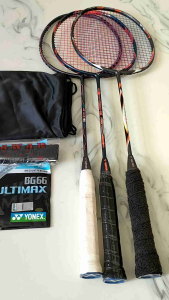 raket badminton Victor super