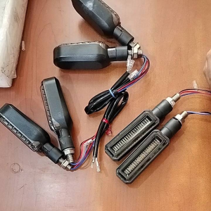 Sein Running Lampu Sen Led L012-DD112 Rizoma Untuk Motor CB150R & CBR150R