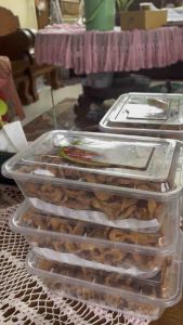 หมูกระจก กรอบแตก 240g  ไม่แข็ง เค็มหวานพอดีละมุนลิ้น กลมกล่อม หอมพริกไทย ไม่หืน