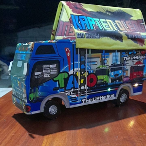 Miniatur truk oleng tayo lampu dan terpal