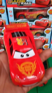Đồ chơi xe kim loại MCQUEEN có âm thanh đèn tỉ lệ 1:36