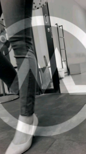 Highwaist Pensil Pinggang Karet Kain Melar: Pakaian Nyaman untuk Gaya Kasual