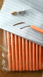 Eyebrow Pensil SL Panjang+ Serutan Brown( Obral Harga 1lusin )