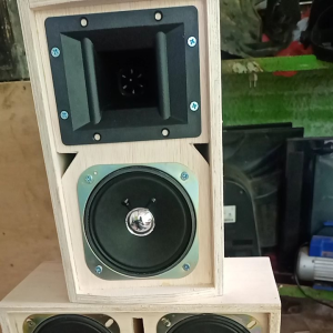 Box speaker line array 4 inch tebal triplek 9mm+tuwiter Audax AX65