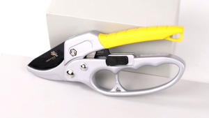 Gunting Taman Ranting Garden Pruning Shear Scissors - W238