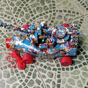mainan mobil tank dari barang bekas yang keren untuk anak laki laki