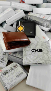 Dompet Pria Elegan Lipat Dua Kulit Glossy CHC 06