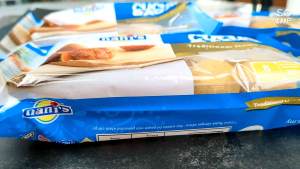 NANIS Frozen Cucur Badak 8pcs 300gm [Delivery in Klang Valley only]