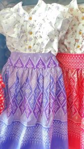 ชุดไทยประยุกต์ ชุดไทยกระโปรงเด็ก ชุดไทยใส่ไปโรงเรียน