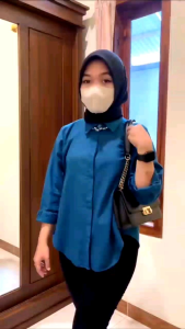 HANA TOP LINEN /Kemeja Linen Kancing Belakang / Rika Top Kemeja Oversize