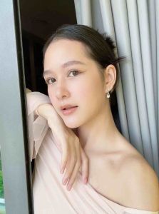 ถูกต้อง 92.5 ชุบทองคำขาวเกรดเพชรสวิส 100 Hermione Jewelry ราคาประมาณ 1,590 บาท - สีเขียว กระเป๋าเงิน ต่างหูรุ่น Raindrop