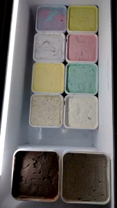 ไอศครีมทุกรสชาติขายยกกล่องพลาสติก7กิโลกรัม