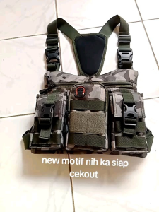 tas dada. loreng army motif abu chestbags