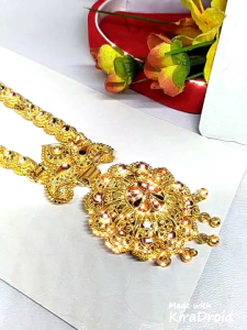 Terbaru!!! Kalung & Anting Emas Kombinasi Hijau