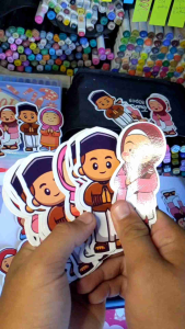 Amplop Lebaran Grosir 10 pack isi 120 pcs Model Peluk Karakter Anak Muslim Muslimah Rangkul Jepit uang angpau diselipkan di tangan AMPLOP PELUK