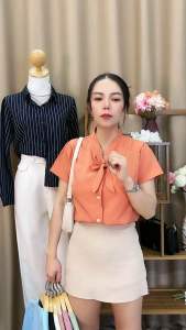 เสื้อเชิ้ตคอวีผูกโบว์แขนสั้น รุ่น Beyoncé