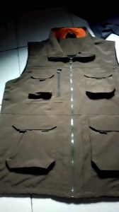 Jaket Rompi Berkualitas: Pilihan Tepat Untuk Musim Dingin