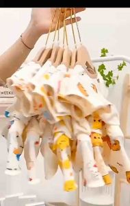 Combo 5 bộ cộc tay vải tăm lạnh mịn mát co giãn thấm hút mồ hôi nhiều hoạ tiết dễ thương cho bé sơ sinh