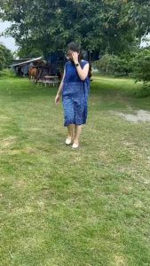 ชุดกระโปรงผ้าสปัน ลายบาติก แขนระบาย": "ชุดกระโปรงผ้าสปันบ้าง ลายบาติก แขนระบาย",