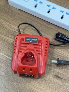 เครื่องชาร์จแบต Milwaukee 10.8V-12V Charger 3.0A M12 Milwaukee N12 Replacement