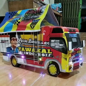 Truk Miniatur Oleng Full Variasi Lampu Terpal Belok Truk Mbois Termurah