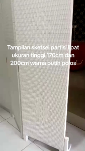 Sketsel Partisi Screen Pembatas Penyekat Ruangan Lipat Portable Rotan Sintesis 5 Daun Pintu Ukuran Total L/P250cm×T170cm