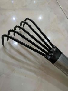 ตะขอมือลิง5ซี่ ขูดดิน ขูดเห็ด ขูดหญ้า พรวนดินในกระถางได้