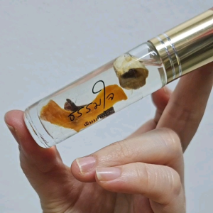 พิมเสมน้ำ พิมเสมดอกไม้ ลูกกลิ้งสมุนไพร พิมเสนสมุนไพร 8มล. คละกลิ่น พิมเสนน้ำธรรมใจ 5ขวด/10ขวด