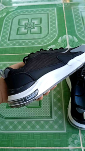 Giầy thể thao Apple