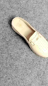 Denzel Sepatu Bustong Wanita Cream Premium DZ 153