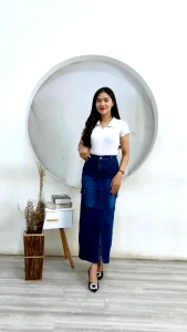 Rok Jeans Skrit & Cargo Wanita Dewasa: Nyaman, Tahan Lama & Cocok untuk Berbagai Aktivitas