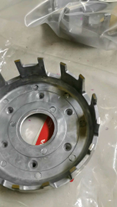 HONDA XR200 XLR200 CLUTCH HOUSING BASKET ONLY