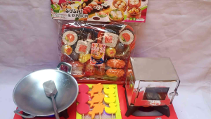 Mainan Anak Laki Laki dan Perempuan Kompor 3Tungku+Bakaran Bisa Nyala Karakter Mixue/ Mini Set Masak Masakan Mainan Yang Cocok Buat Bisnis Dan Kado/Hadiah