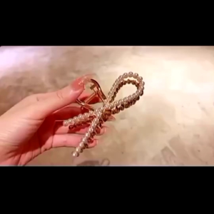 กิ๊ปหนีนผม ประดับด้วย มุก/เพชร