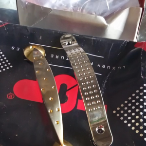 Tarikan Pintu Elegan & Aksesoris Furniture Praktis