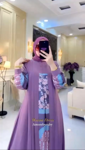 Gamis Simple Edisi Maissa Dress: Bahan Nyaman & Desain Modern\\n\\n Apa Itu Gamis Simple Edisi Maissa Dress?\\n\\nGamis simple edisi Maissa dress adalah pakaian tradisional wanita yang telah mengalami transformasi modern. Dengan bahan gamis nyaman dan desain gamis modern, dress gamis untuk wanita ini menjadi pilihan tepat bagi Anda yang mencari penampilan yang anggun dan elegan.\\n\\n Bahan Gamis Nyaman\\n\\nBahan yang digunakan dalam pembuatan gamis simple edisi Maissa dress sangat nyaman digunakan sehari-hari. Bahan yang dipilih adalah bahan berkualitas tinggi yang dapat menyerap keringat dan tidak mudah kusut, sehingga membuat Anda merasa nyaman saat mengenakannya.\\n\\n Desain Gamis Modern\\n\\nDesain gamis simple edisi Maissa dress menggabungkan unsur tradisional dengan sentuhan modern. Desain ini menawarkan keanggunan dan elegansi, sehingga dapat dipakai dalam berbagai acara, baik formal maupun non-formal.\\n\\n Bagaimana Memilih Ukuran Gamis yang Tepat?\\n\\nMemilih ukuran gamis yang tepat sangat penting agar Anda merasa nyaman saat mengenakannya. Berikut adalah beberapa tips memilih ukuran gamis:\\n\\n Ukuran Gamis Beragam\\n\\nGamis simple edisi Maissa dress tersedia dalam berbagai ukuran, mulai dari S hingga XL. Pastikan untuk memeriksa panduan ukuran sebelum melakukan pembelian.\\n\\n Panduan Ukuran Amore by Ruby\\n\\nUntuk membantu Anda menentukan ukuran yang tepat, Amore by Ruby menyediakan panduan ukuran yang dapat diunduh dari situs web resmi mereka. Panduan ini akan membantu Anda menentukan ukuran gamis yang paling sesuai dengan tubuh Anda.\\n\\n Tips Memakai Gamis Simple Edisi Maissa Dress\\n\\nBerikut adalah beberapa tips memakai gamis simple edisi Maissa dress yang dapat Anda ikuti:\\n\\n Tips Memilih Warna & Motif\\n\\nPilih warna dan motif gamis yang sesuai dengan acara yang akan Anda hadiri. Warna-warna netral seperti hitam, putih, dan abu-abu dapat dipadu padankan dengan berbagai jenis pakaian. Sedangkan motif-motif seperti polos atau bunga kecil dapat memberikan kesan elegan pada penampilan Anda.\\n\\n Cara Menyimpan Gamis\\n\\nUntuk menjaga kualitas gamis simple edisi Maissa dress, simpanlah dalam kotak atau lemari yang kering dan bersih. Jangan lupa untuk menyimpannya dengan cara yang benar agar tidak mudah kusut.\\n\\n Gamis Simple Edisi Maissa Dress: Rekomendasi Untuk Wanita\\n\\nDress gamis untuk wanita ini sangat cocok bagi Anda yang mencari penampilan yang anggun dan elegan. Dengan bahan gamis nyaman dan desain gamis modern, gamis simple edisi Maissa dress dapat menjadi pilihan tepat untuk berbagai acara.\\n\\n Kesimpulan\\n\\nGamis simple edisi Maissa dress adalah pilihan tepat bagi Anda yang mencari penampilan yang anggun dan elegan. Dengan bahan gamis nyaman dan desain gamis modern, dress gamis untuk wanita ini dapat dipakai dalam berbagai acara, baik formal maupun non-formal. Pastikan untuk memilih ukuran yang tepat dan menyimpan gamis dengan cara yang benar agar kualitasnya tetap terjaga.\n}
