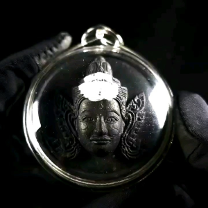 Lord Phra Sao 帕绍尊者 Pokru Ajarn Siripong (泰国前皇族和尚) pendant charm
