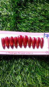 เล็บเจลสีแดงๆๆ แถมฟรี!!กาว ตะไบ ไม้ดันหนัง