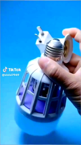 Đèn bắt muỗi kết hợp Led tiện dụng 220v 2 chế độ. óng đèn led chiếu sáng kiêm đèn bắt muỗi và côn trùng có 2 chức năng