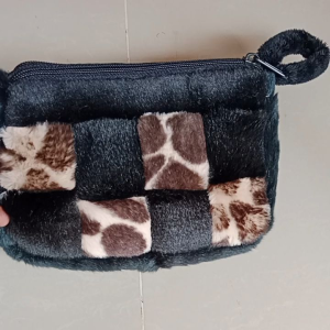 DOMPET  TAS BULU TAS TENTENG DOMPET HP