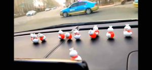 Mixue Tumbler Toys Blind Bag 1 ctn 300pcs (Random Design) 蜜雪冰城不倒翁盲包一箱300个