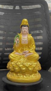 Tượng bồ tát Quan Âm 30cm Màu vàng