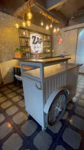 เฟอร์นิเจอร์ตกแต่ง 120x50x90cm รถเข็นขาย รถบาร์ เคาร์เตอร์บาร์ เคาร์เตอร์ขายน้ำ รถโชว์ ตู้เก็บของ รถตกแต่ง รถเข็นขาย สไตล์วินเทจ