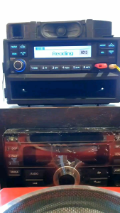 Máy phát nhạc liền amply HYUNDAI và KIA. tính năng radio aux usb.