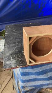 ตู้เสียงกลางทรงมาติน ไม้แท้ 15มิล 8นิ้ว 4ดอก