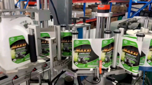 Nước làm mát động cơ Maxxi Coolant can 5 Lít dùng cho ô tô xe máy (chọn màu xanh đỏ)