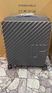 【MALAYSIA STORE】19 inch - Hand carry cabin size Pure Polycarbonate luggage