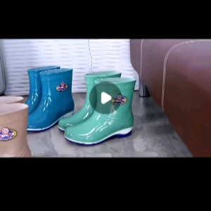 Kasut sawah bendang perempuan tinggi 22cm/Kasut kebun/High quality ladies waterproof rain boots(ready stock)