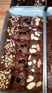 (Beli 1 Gratis 1) Fudgy Brownies Ekonomis 20x10